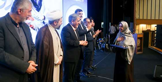 تقدیر از پرستاران نمونه دانشگاه علوم پزشکی شهید بهشتی در «آیینه‌های مهر»